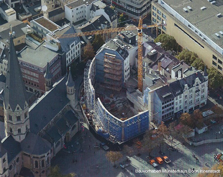 Luftaufnahme der Abbruch Baustelle Münsterhaus in der Bonner Innenstadt